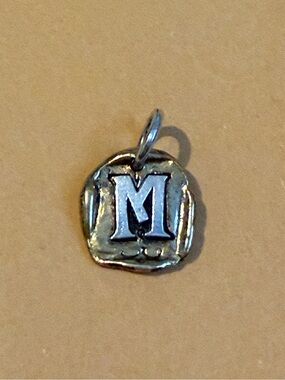 NWOT. Waxing Poetic 'M' Initial Charm